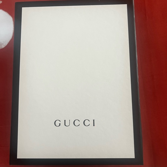 Gucci gift box - Picture 1 of 2